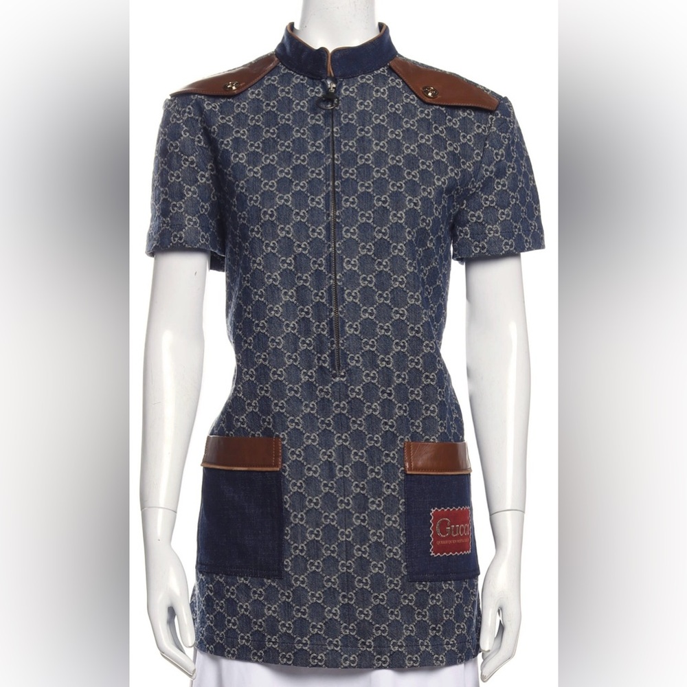 Gucci Denim monogram zip up top chest 41”. Waist 40” length 30” great shape